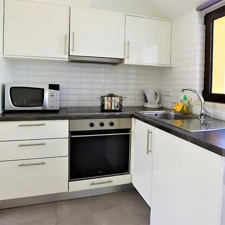 - Mar - Private Outdoor Jacuzzi - Wifi & Airco - By Bedzy * Albufeira