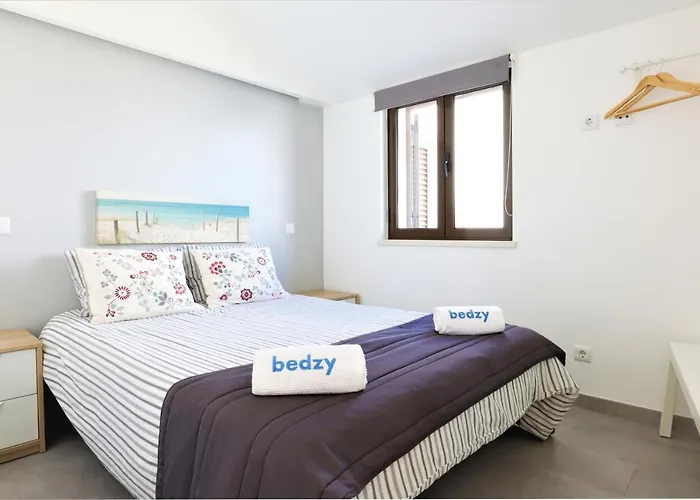 - Mar - Private Outdoor Jacuzzi - Wifi & Airco - By Bedzy *